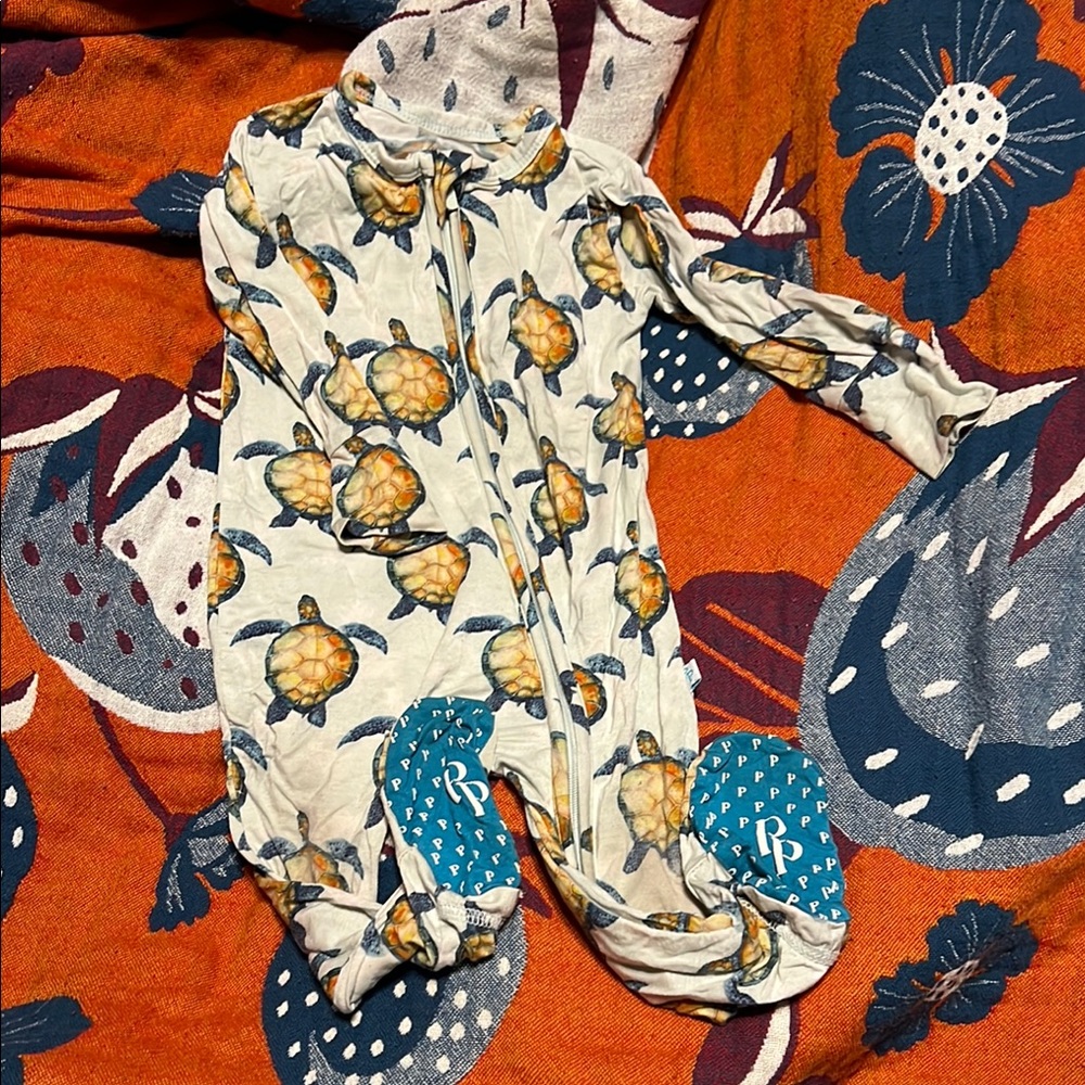 Posh Peanut sea turtle print jammies